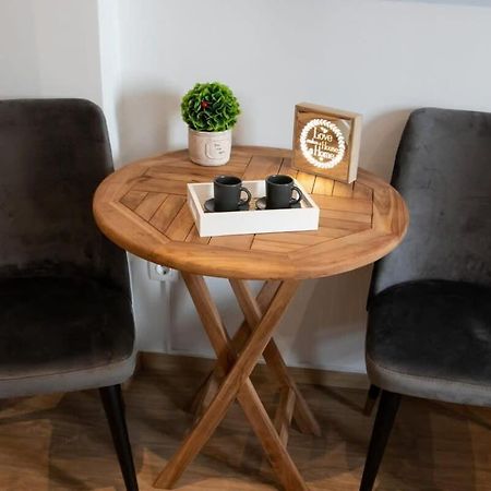 Cozy Modern Studio In Thessaloniki Apartment Ngoại thất bức ảnh