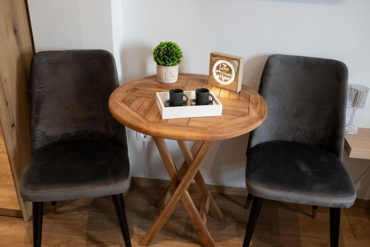Cozy Modern Studio In Thessaloniki Apartment Ngoại thất bức ảnh