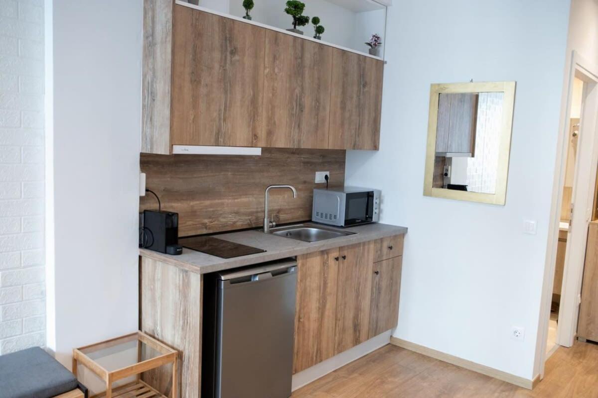 Cozy Modern Studio In Thessaloniki Apartment Ngoại thất bức ảnh