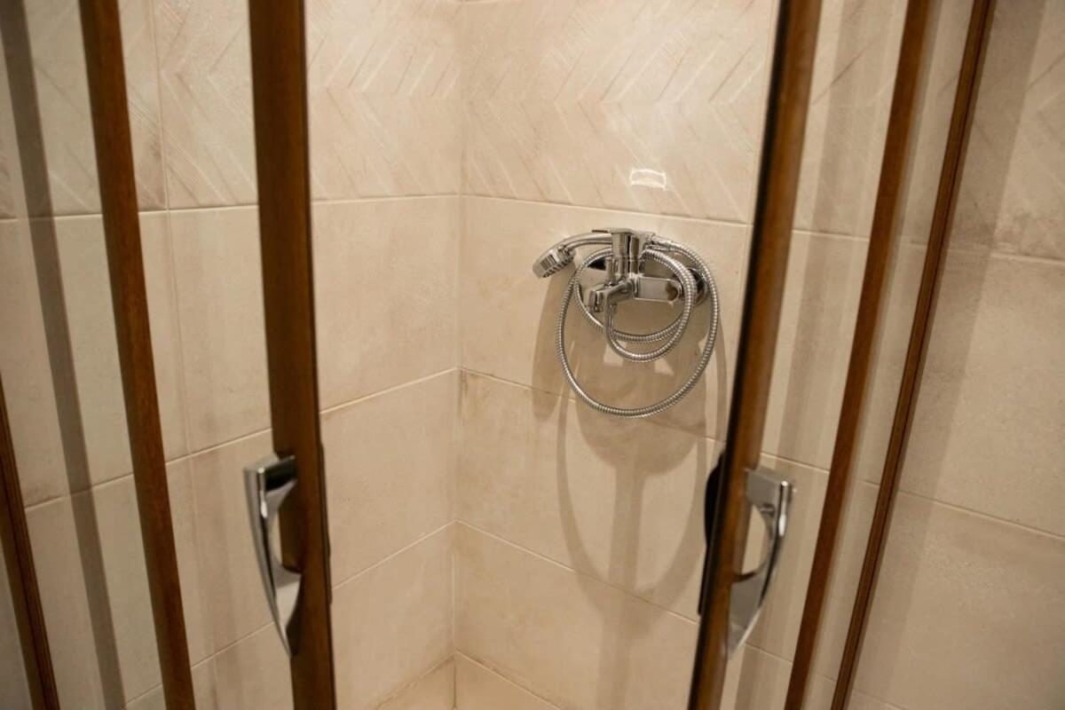 Cozy Modern Studio In Thessaloniki Apartment Ngoại thất bức ảnh