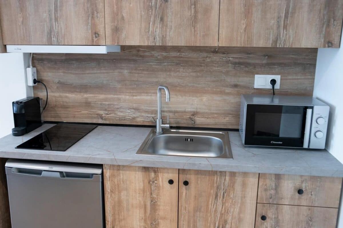 Cozy Modern Studio In Thessaloniki Apartment Ngoại thất bức ảnh
